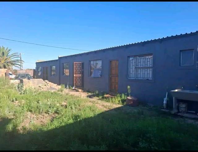 4 BEDROOM HOUSE FOR SALE IN SOSHANGUVE XX